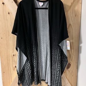 Lularoe Savannah poncho